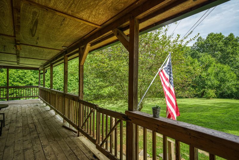 483 Hawn Rd, Lancing, TN 37770
