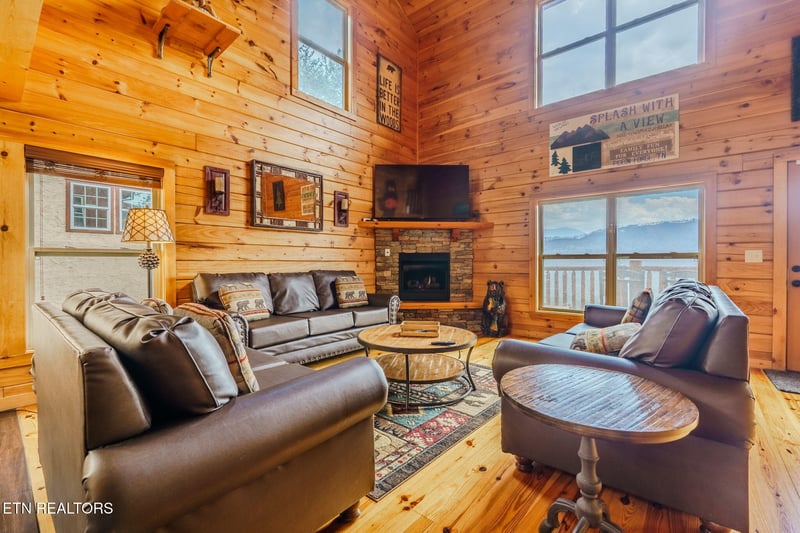 4831 Highland Place Way, Pigeon Forge, TN 37863