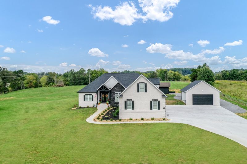 4833 Morganton Rd, Greenback, TN 37742