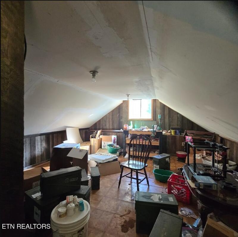 4833 Stinking Creek Rd, Pioneer, TN 37847