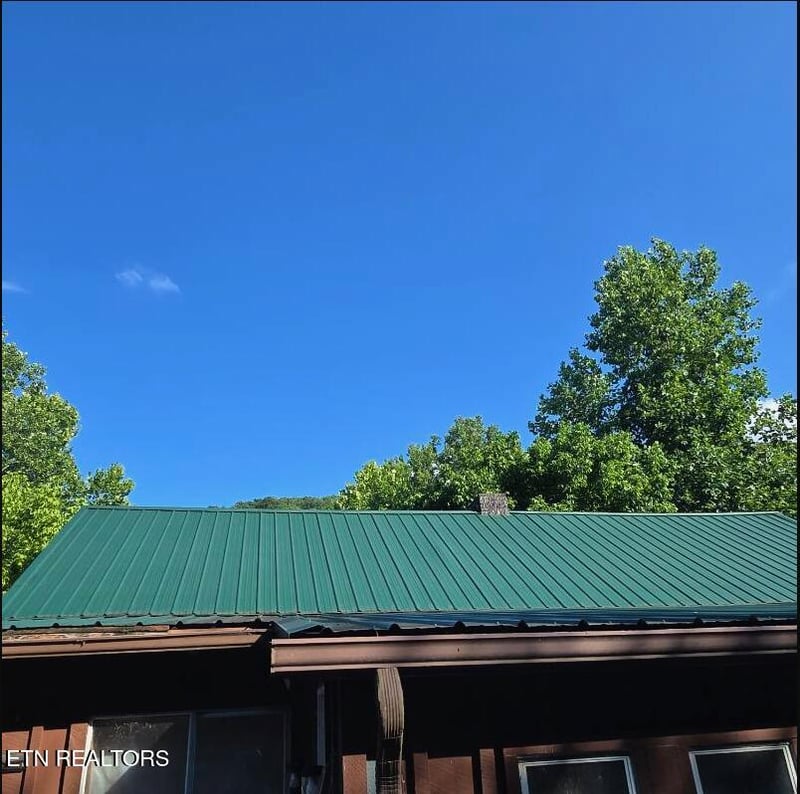 4833 Stinking Creek Rd, Pioneer, TN 37847