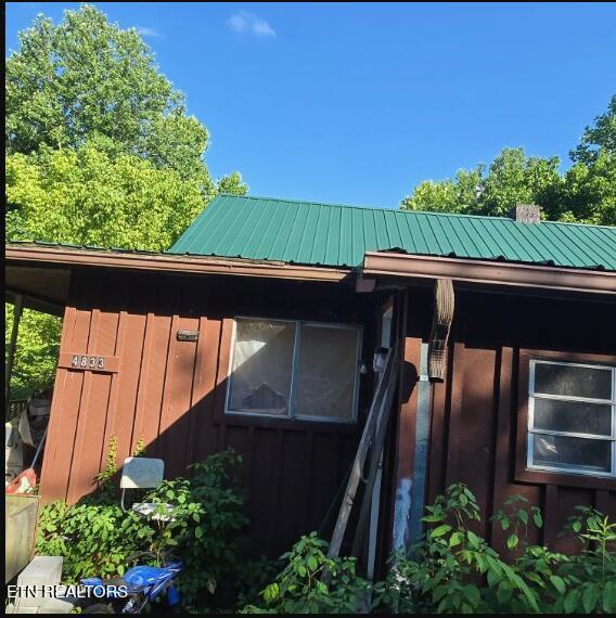 4833 Stinking Creek Rd, Pioneer, TN 37847