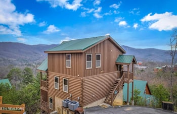 4836 Highland Place Way, Pigeon Forge, TN 37863