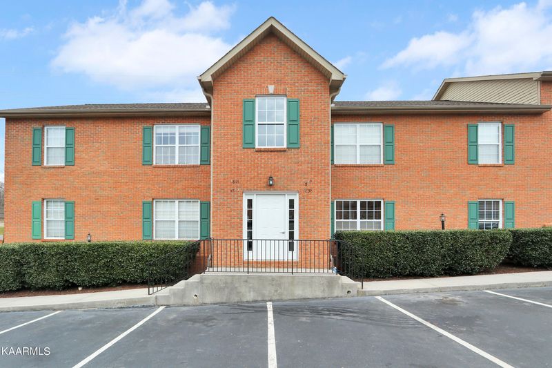 4838 Poplar Crest Way, Knoxville, TN 37918
