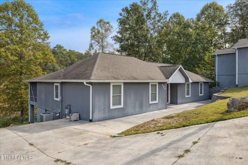 484 Perry Smith Ln, Caryville, TN 37714