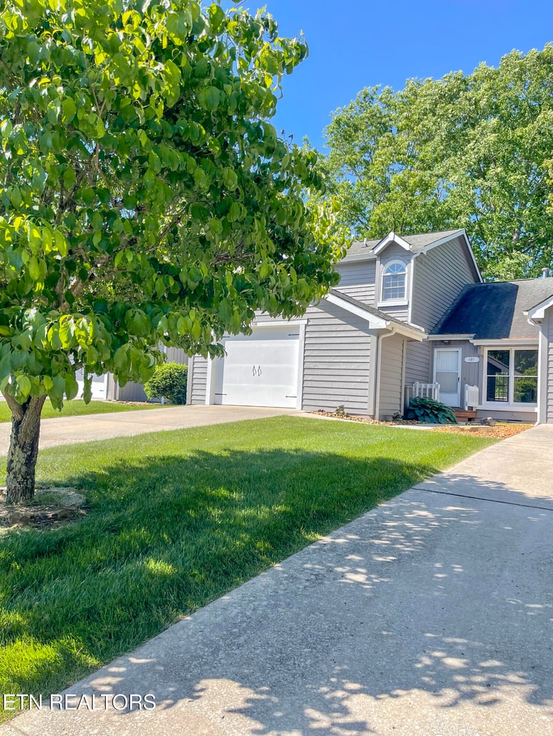 484 Riverbend Dr, Crossville, TN 38555