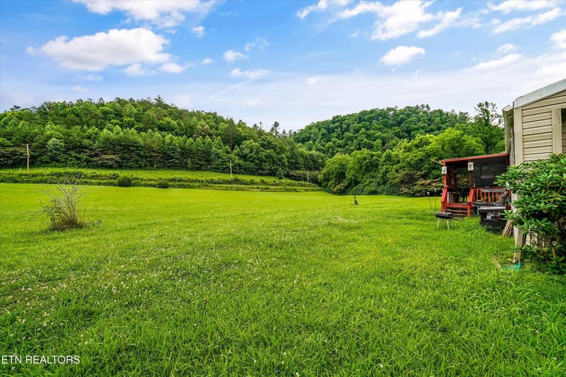 4845 Pearl Valley Rd, Sevierville, TN 37876