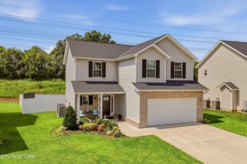 4845 Stoneyhurst Ln, Knoxville, TN 37918