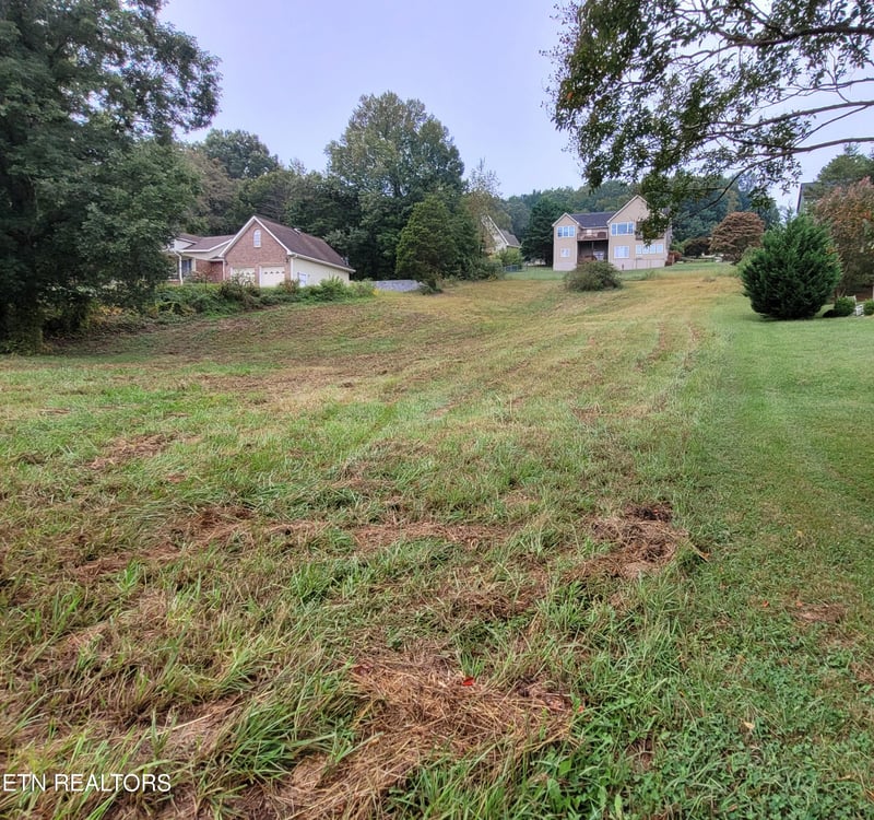 485 Bona Vista Ln, Lenoir City, TN 37771