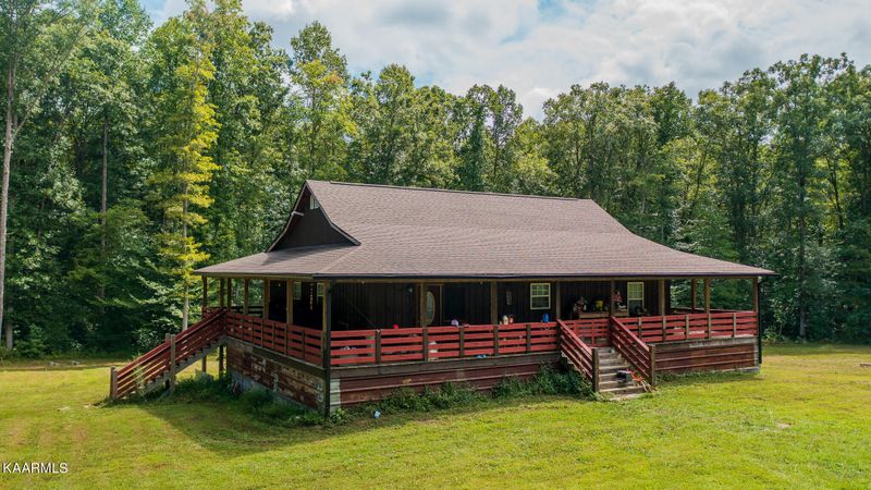 485 Jane Phillips Rd, Oneida, TN 37841