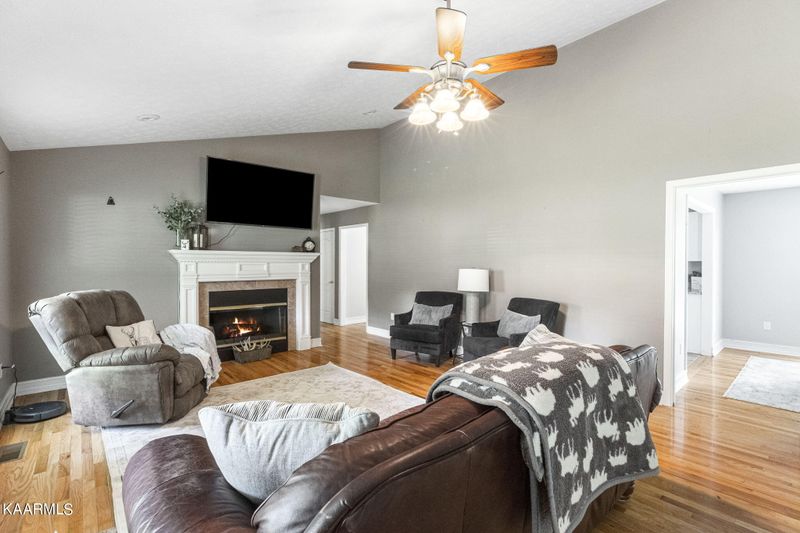 4855 Cameron Rd, Morristown, TN 37814