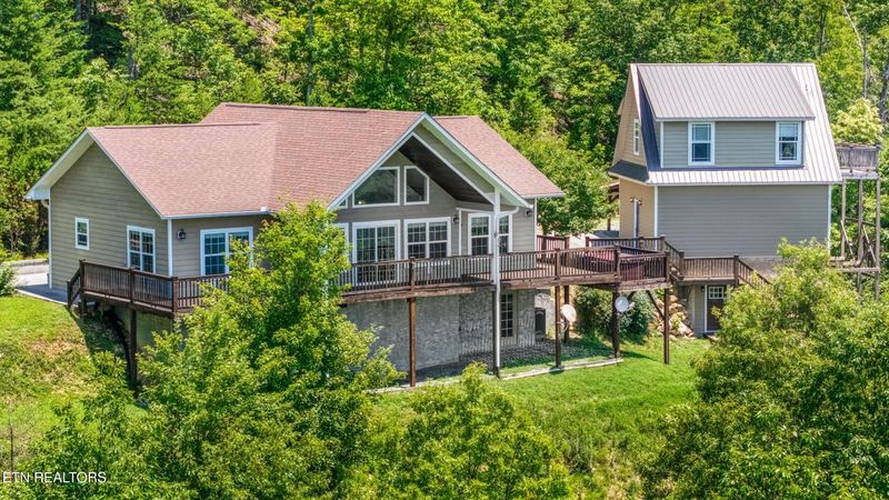 4868 Settlers View Ln, Sevierville, TN 37862