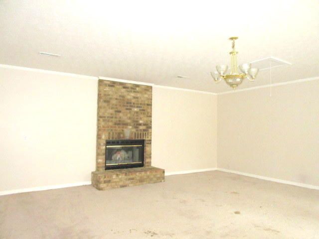 487 Mays Valley Rd, Harriman, TN 37748