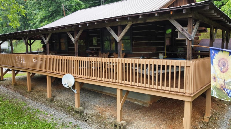 487 Straight Branch Rd, Speedwell, TN 37870