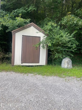 488 County Road 607, Athens, TN 37303