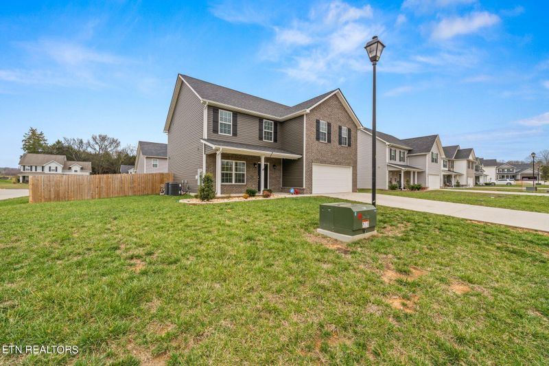 488 Evelyn Dr, Loudon, TN 37774