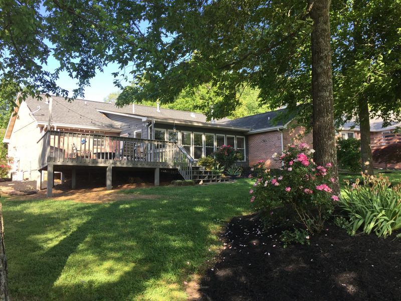 4885 Masters Dr, Maryville, TN 37801