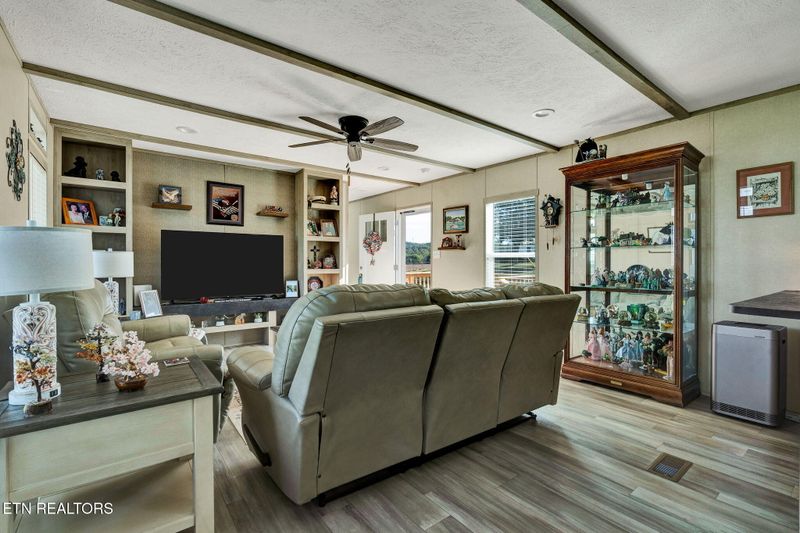 489 County Road 500, Englewood, TN 37329