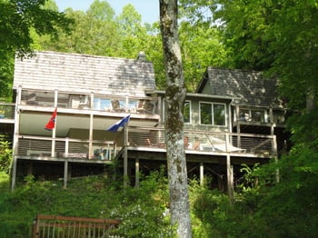 489 S Shorewood Ln, Caryville, TN 37714