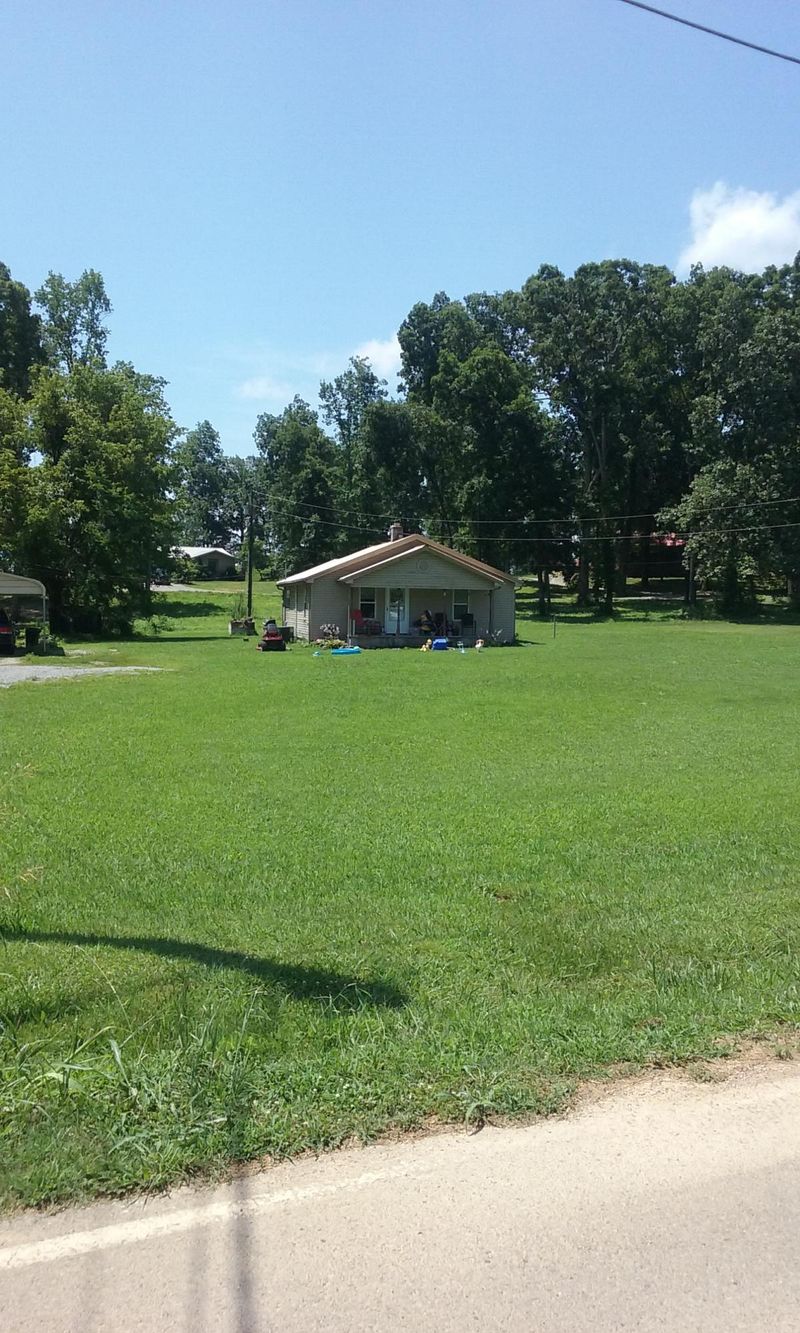 4890 Corinth Church Rd, Loudon, TN 37774