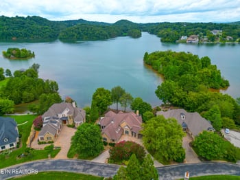 490 Cormorant Dr, Vonore, TN 37885
