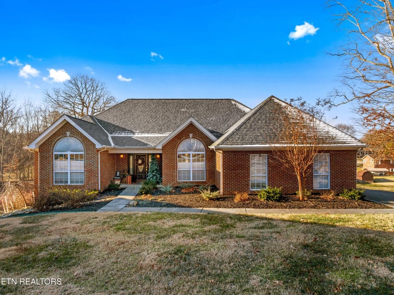 4900 Hundred Oaks Dr, Morristown, TN 37813