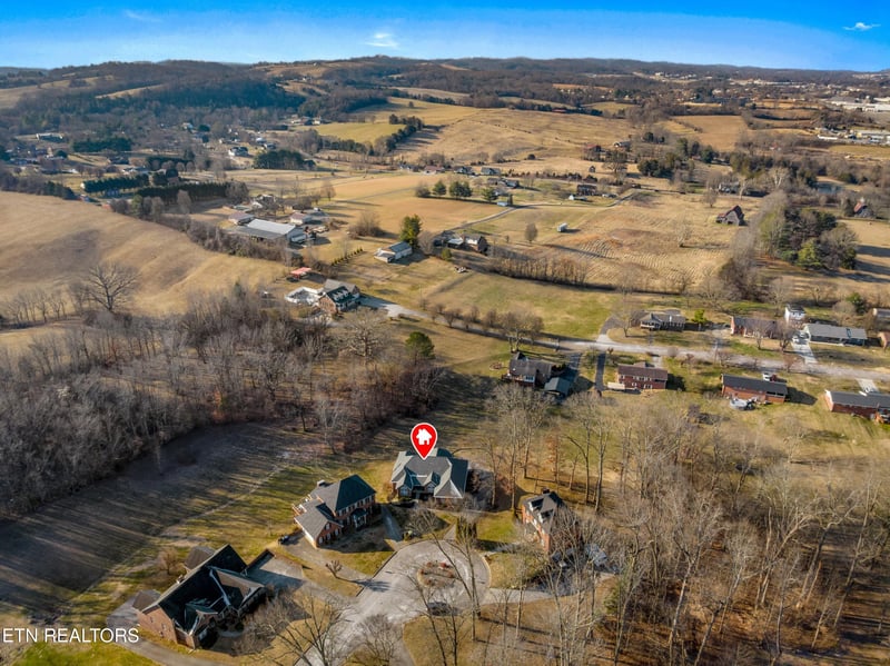4900 Hundred Oaks Dr, Morristown, TN 37813