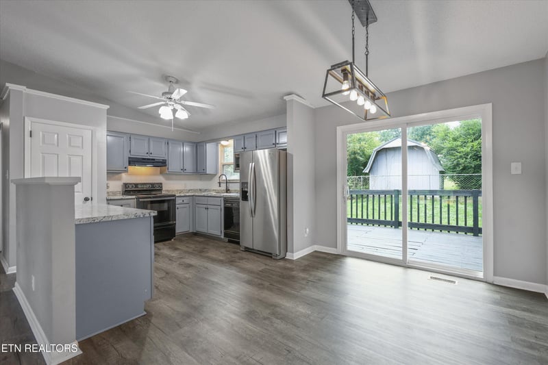 4900 Lancer Dr, Knoxville, TN 37921