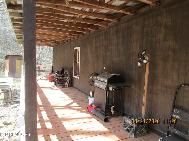 4902 Bogard Rd, Cosby, TN 37722