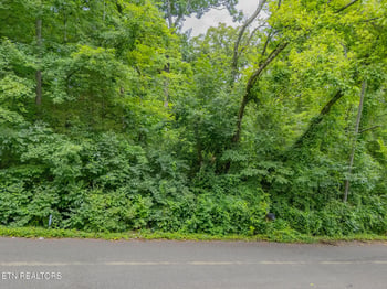 4907 Parva Dr, Knoxville, TN 37914