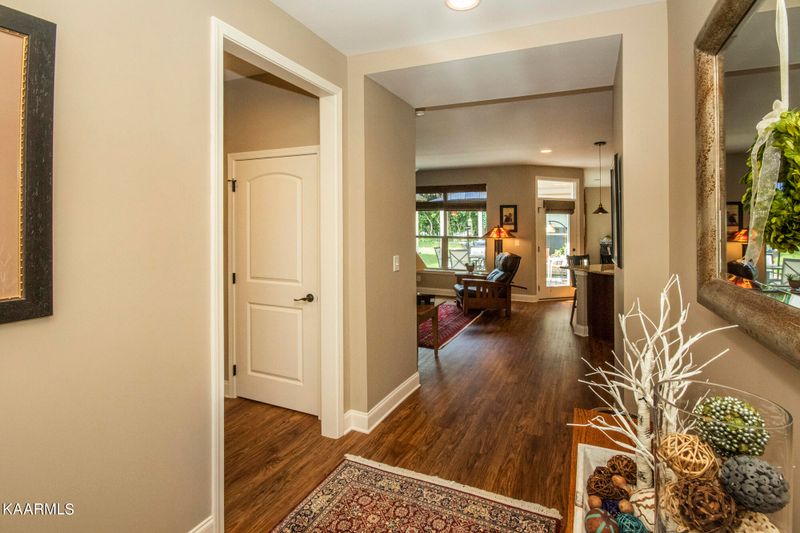 4908 Willow Bluff Cir, Knoxville, TN 37914