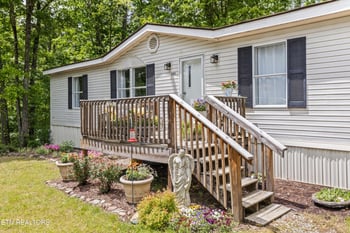 4909 Bogard Rd, Cosby, TN 37722
