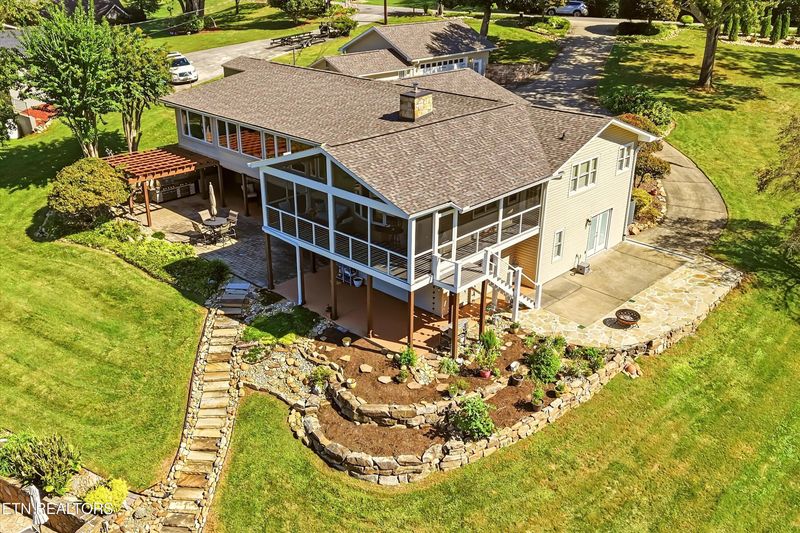 4909 Scenic Point Channel, Louisville, TN 37777