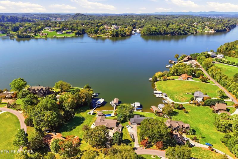 4909 Scenic Point Channel, Louisville, TN 37777