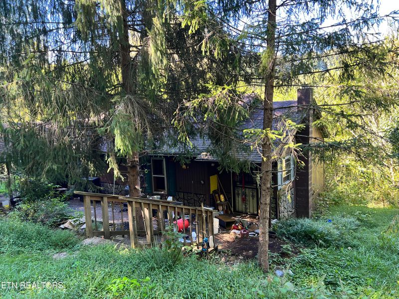 491 Mackey Rd, Washburn, TN 37888