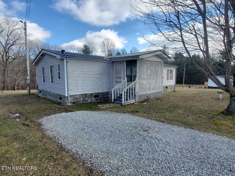 491 Ross Ln, Winfield, TN 37892
