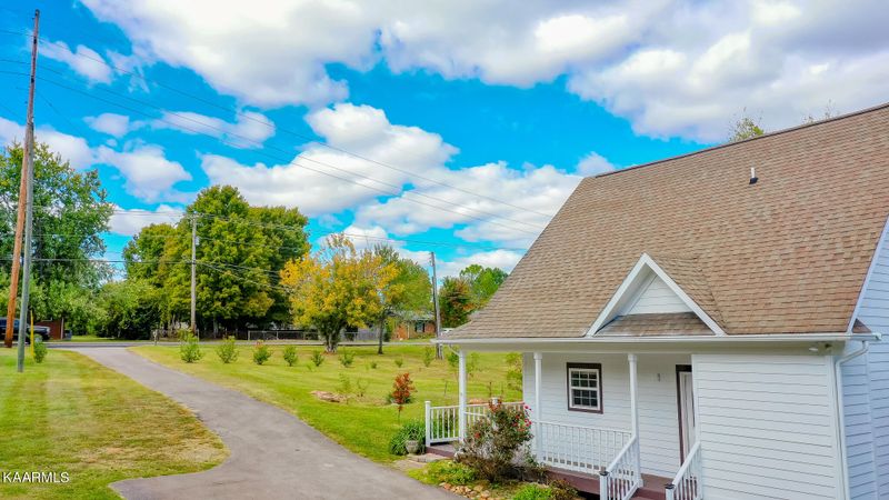 4910 E Emory Rd, Knoxville, TN 37938
