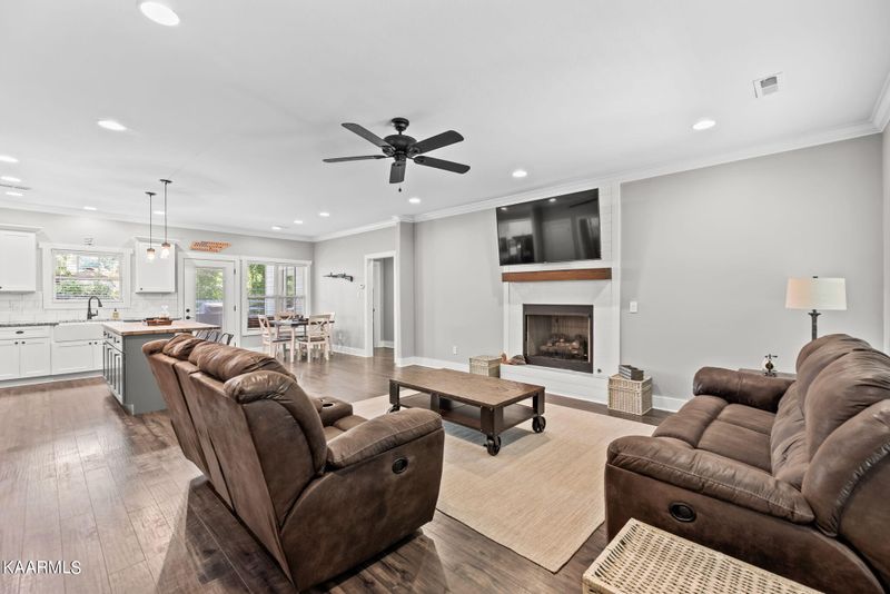 4910 Gray Rd, Knoxville, TN 37938
