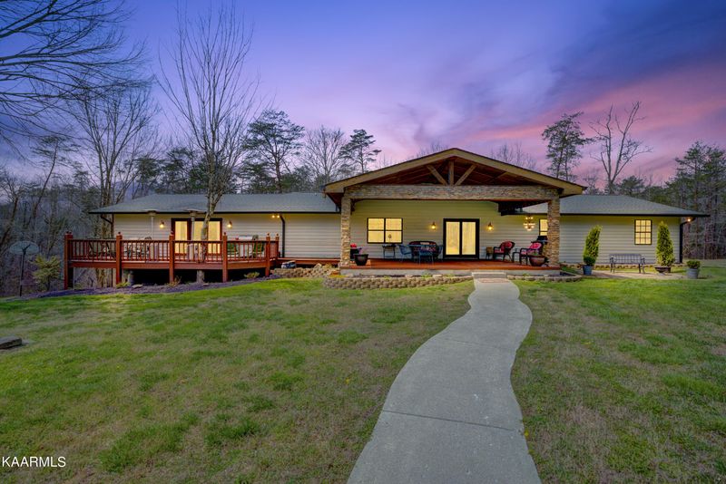 4912 Pleasant Gap Dr, Powell, TN 37849