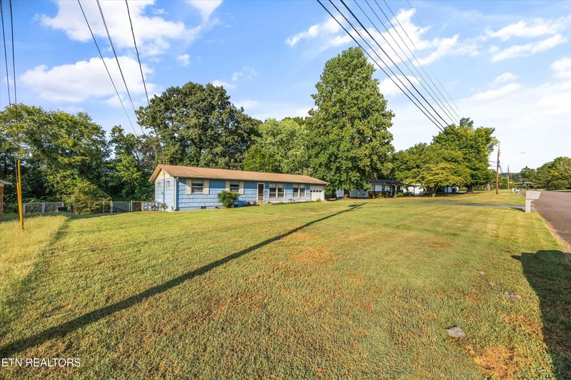 4913 Gettysburg Rd, Knoxville, TN 37921
