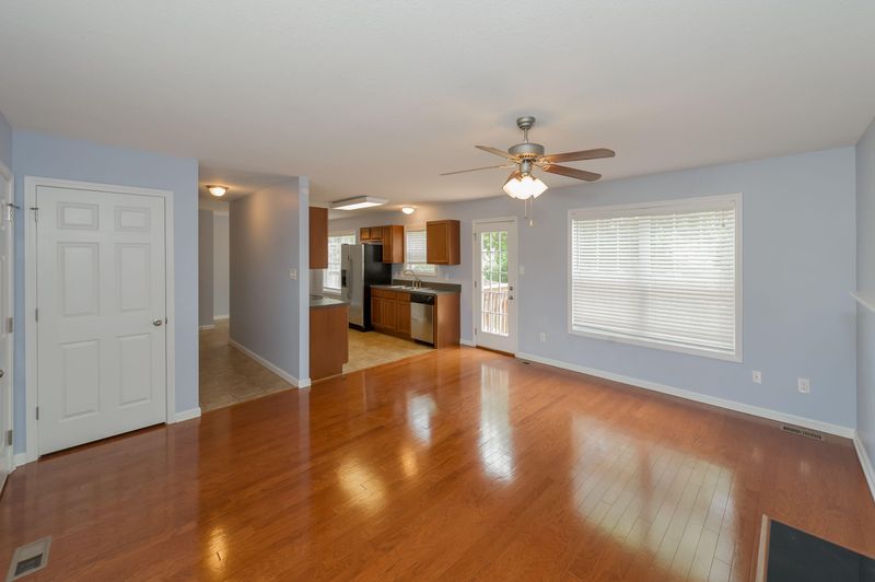 4918 Falling Star Ln, Powell, TN 37849