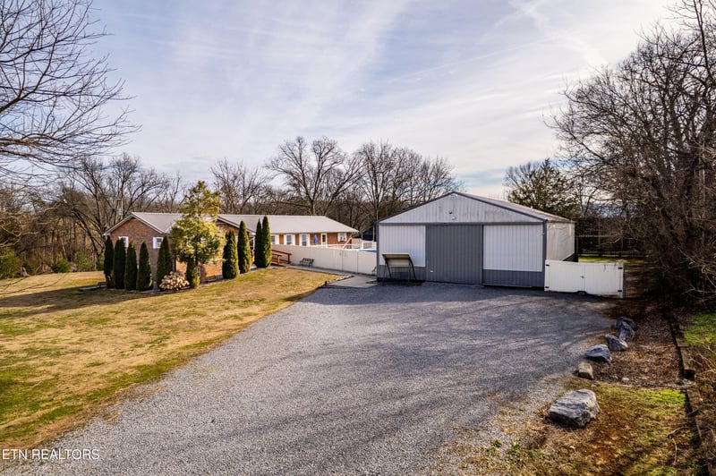 4918 Morganton Rd, Greenback, TN 37742