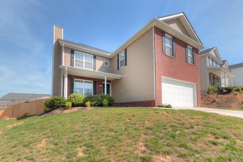 4923 Falling Star Ln, Powell, TN 37849