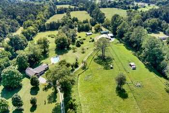 4923 Shipe Rd, Corryton, TN 37721