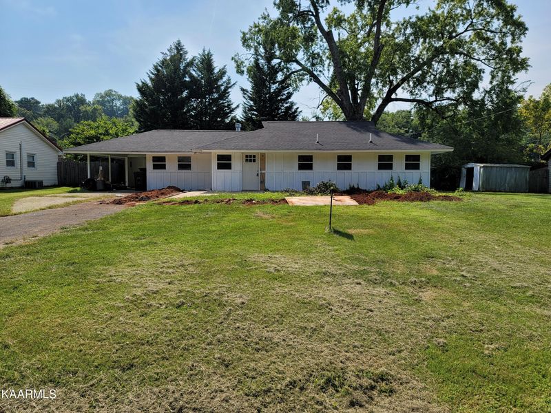 4924 Jonquil Dr, Knoxville, TN 37909