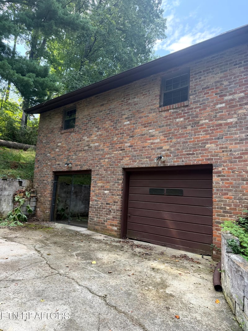 4924 Skyview Dr, Knoxville, TN 37917