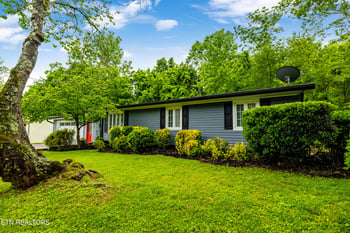 4925 Ada Ln, Knoxville, TN 37918