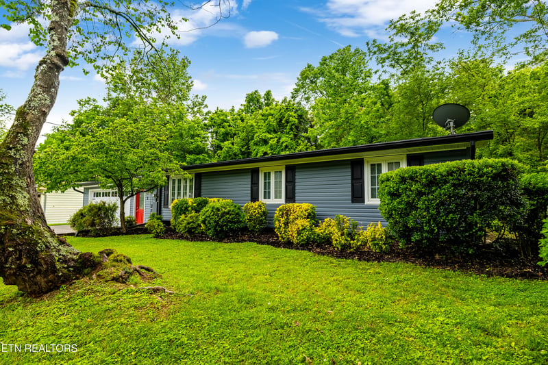 4925 Ada Ln, Knoxville, TN 37918