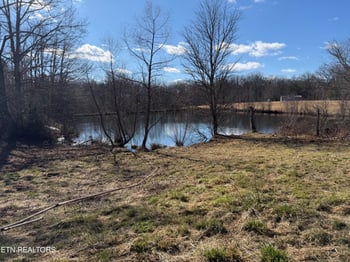 4925 Nashville Hwy, Deer Lodge, TN 37726
