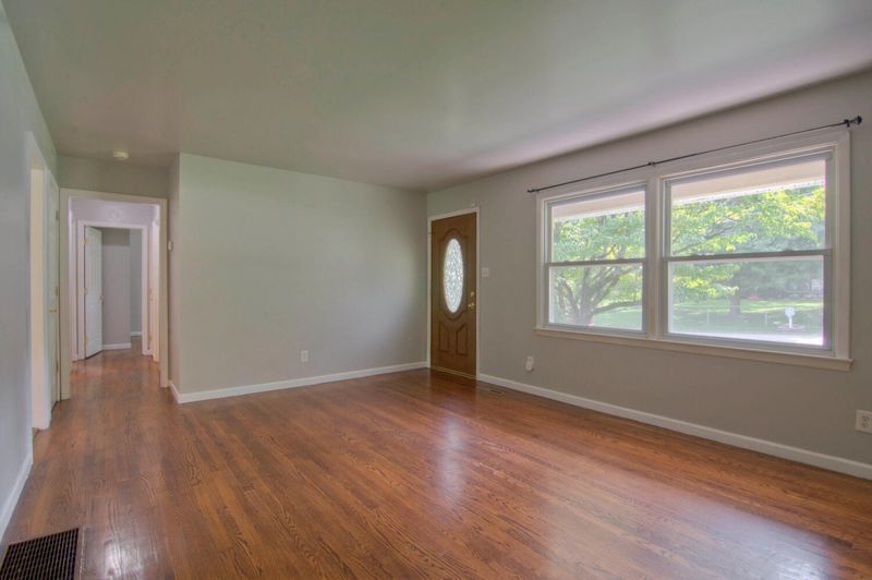 4929 Fleetwood Dr, Knoxville, TN 37921